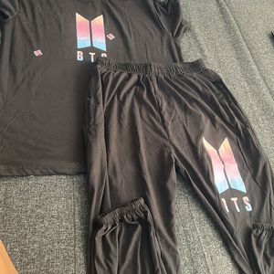 Women’s Track Suit XXL