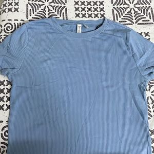 H&M Blue ribbed top