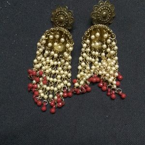 Latkan Jhumkas