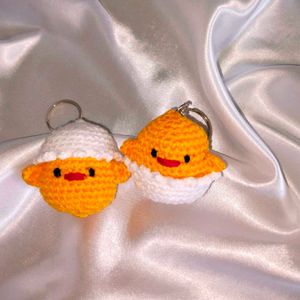 Cute Chicks With Egg Shell Keychain 🐣