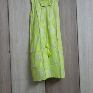 W Sleeveless Kurta 16 Size Side Cuts Available