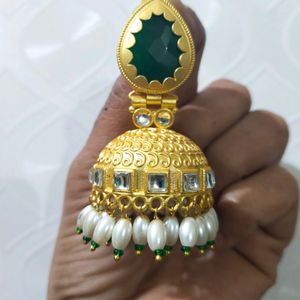 Broad Jhumka (Premium)