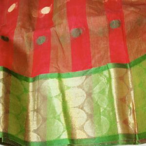 Red Bengal Tant Saree With Zari Skirt Border