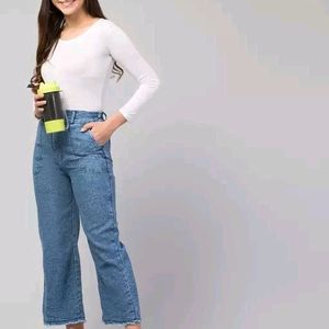 Stylish fabulous womaen jeans