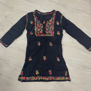 *Sale* Black Short Chikankari Kurti