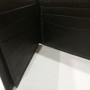 Mens Wallet,Black In Colour