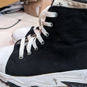 AfroJack Women Black N White Sneakers