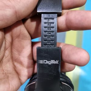 Digitek Desktop Headphones