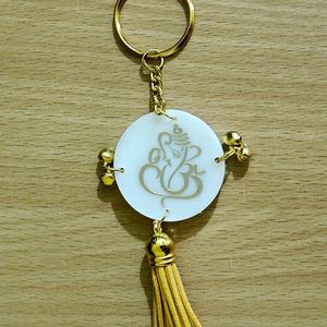 Ganesha Keychain _Round