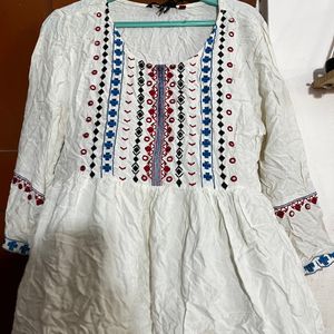 Off White Kurti From Lifestyles Store