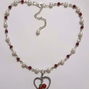 Elegant Cherry Pearl Necklace