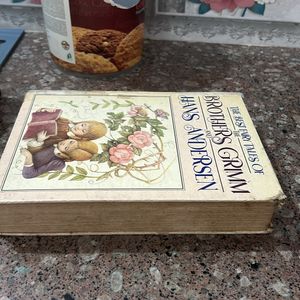 Large Volume Of 43 Fairy tales