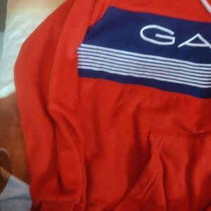 Red Gant Hoodie For Both Men And Women