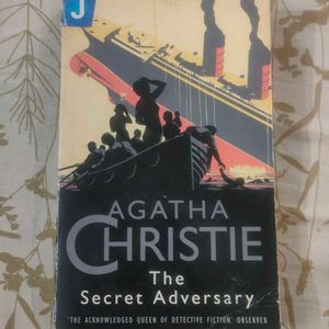 Set Of 7 Agatha Christie Books