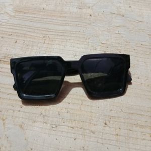 BLACK SUNGLASSES FOR MEN 😍 ALMOST ALL FACE SHAPE