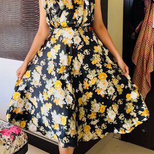 Tie Up Floral Dress