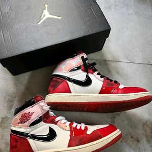 NIKE AIR JORDAN 1 HIGH SPIDER VERSE UK -7.5 (42)