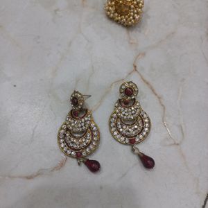 4 Earing And One Tikka Set With Ring