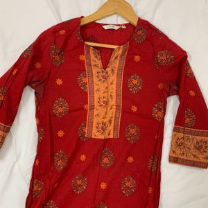 Max Red Kurta. Floral Print.