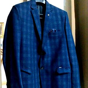 Navy blue check pattern blazer