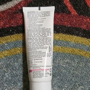 Melogena Glo Face Wash