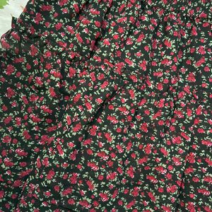 Berrylush Black Flowers Skirt