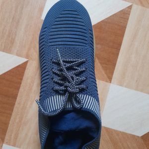 Selling Casual Shoes