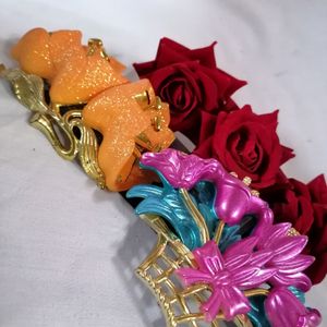 2 Pair Of Beautiful Hair Clips Only In ₹150