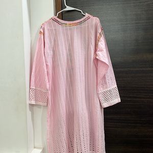 baby pink embroidered hakoba kurti