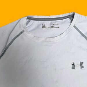 Under Armour Dry Skin Fit Tshirt 👕