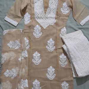 Kurta Set With Dupatta And Pants