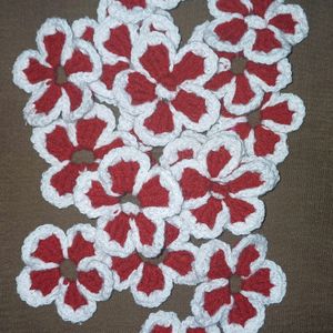 Red White Crochet Flowers