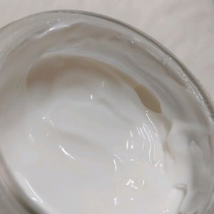 Oat And Allantoin Nourishing Cream