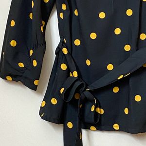 BLACK & YELLOW POLKA DOTS top (20% off on ₹)