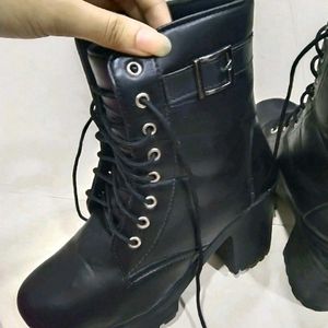 Black aesthetic boots