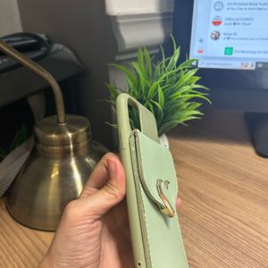 Green Iphone 11 Case With Wallet Attached