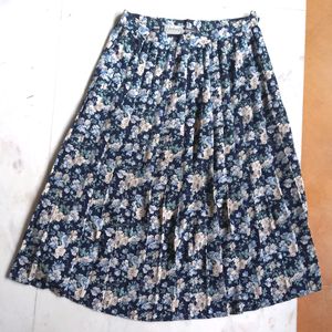 Edinburgh Pleated midi Skirt