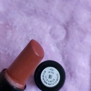 4 Elle18 Nude Lipstick