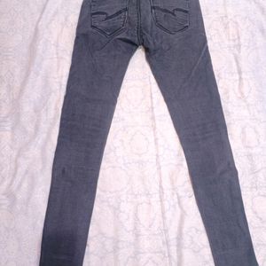 Black Deal Slim Fit Jeans