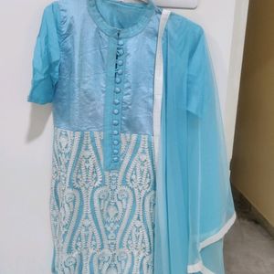 Kurti With Beautiful Dupatta