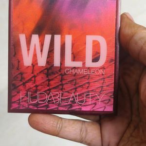 Huda Beauty Wild Chameleon Eyeshadow Palette