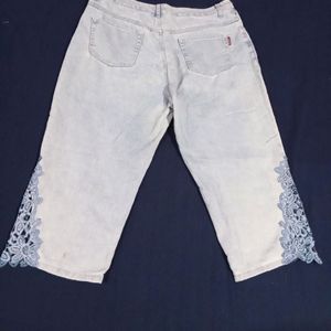 Jeans For Girls N Women.