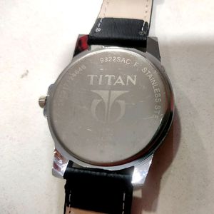 Titan Men Leather Black Dial Analog Watch