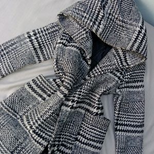 New Korean Black And White Stripped Long Coat