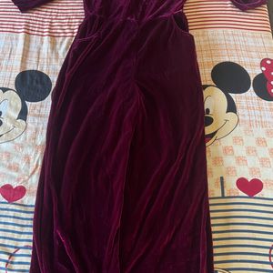 BURGUNDY VELVET RUFFLES JUMPSUIT