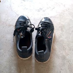 Black Shoes For Women