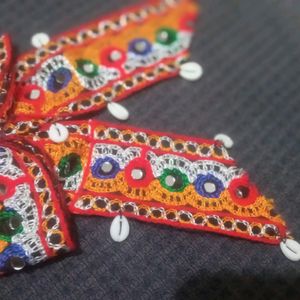 Navratri Bow Clip