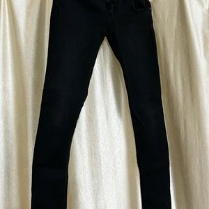 M+1 Black skinny jeans