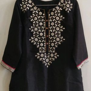 Beautiful Black Kurta (Women)