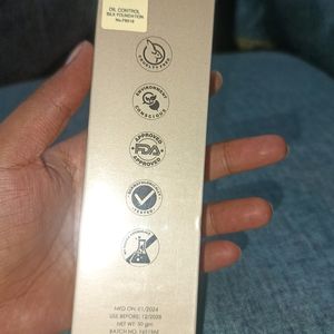 Glam21 Matte Oil Free Silk Foundation